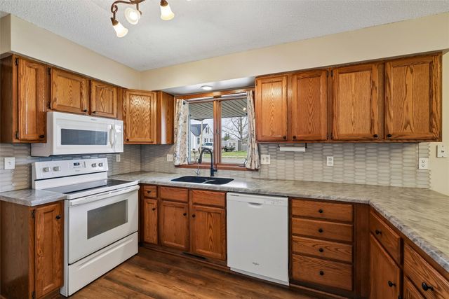 307 S Columbus Street, Pleasantville, IA 50225