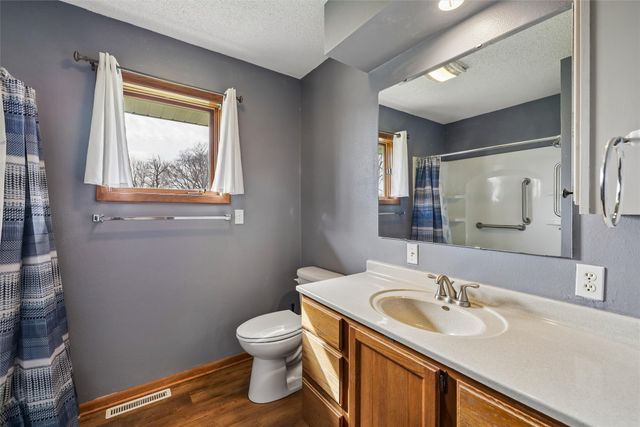 307 S Columbus Street, Pleasantville, IA 50225