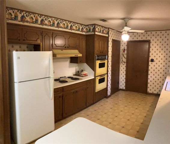 1006 Clearspring Drive, Brenham, TX 77833