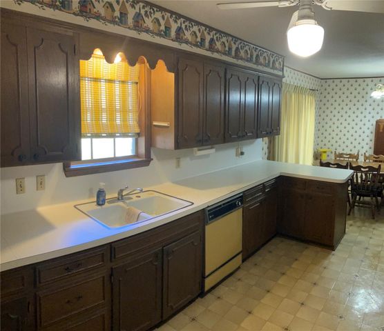 1006 Clearspring Drive, Brenham, TX 77833