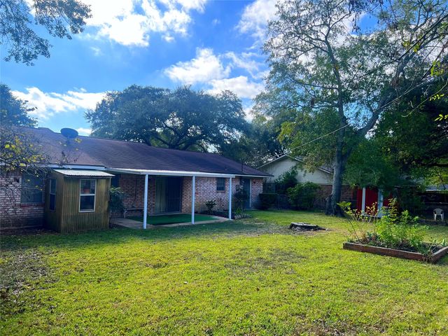 1006 Clearspring Drive, Brenham, TX 77833