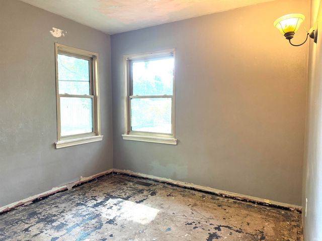 54039 County Road 5, Elkhart, IN 46514