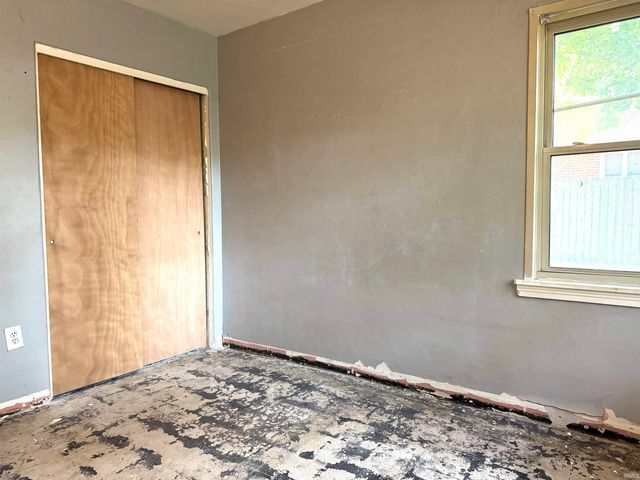 54039 County Road 5, Elkhart, IN 46514