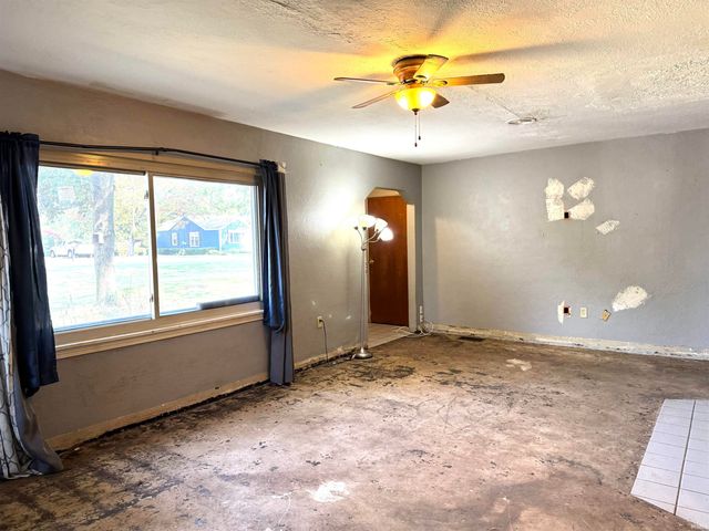 54039 County Road 5, Elkhart, IN 46514