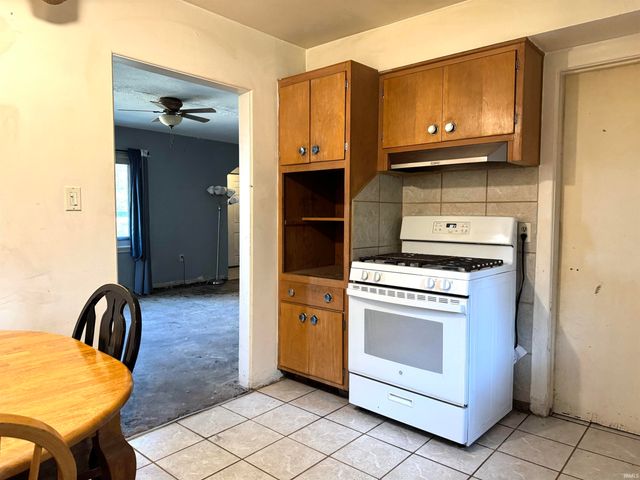 54039 County Road 5, Elkhart, IN 46514