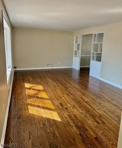 122 Franklin Blvd, Franklin Twp., NJ 08873