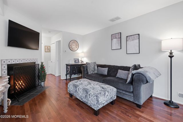 2 Waterview Drive 54, Smithville, NJ 08201