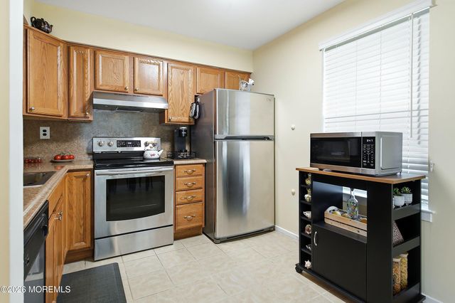 2 Waterview Drive 54, Smithville, NJ 08201
