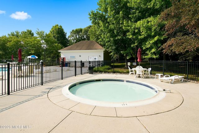 2 Waterview Drive 54, Smithville, NJ 08201