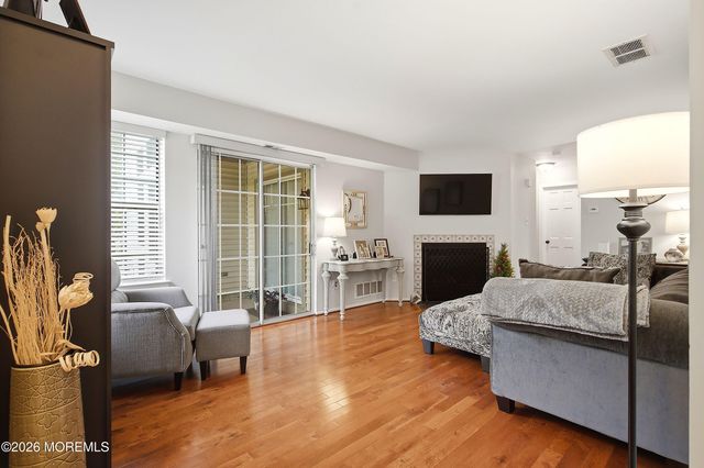 2 Waterview Drive 54, Smithville, NJ 08201