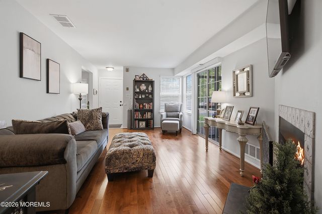 2 Waterview Drive 54, Smithville, NJ 08201