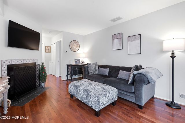 2 Waterview Drive 54, Smithville, NJ 08201