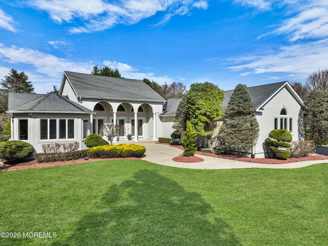 10 Old Cider Mill Road, Manalapan, NJ 07726