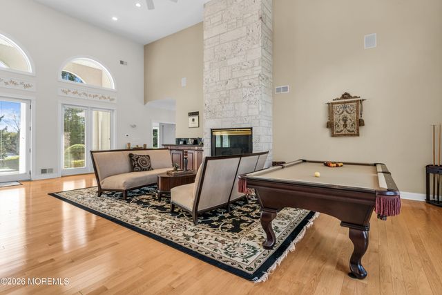 10 Old Cider Mill Road, Manalapan, NJ 07726