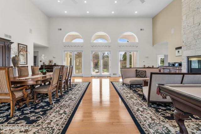 10 Old Cider Mill Road, Manalapan, NJ 07726