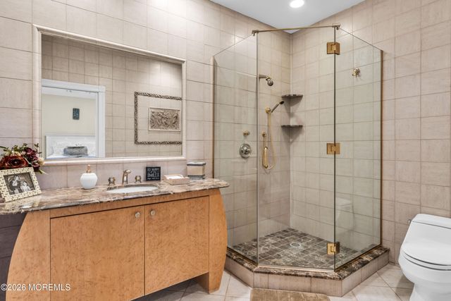 10 Old Cider Mill Road, Manalapan, NJ 07726