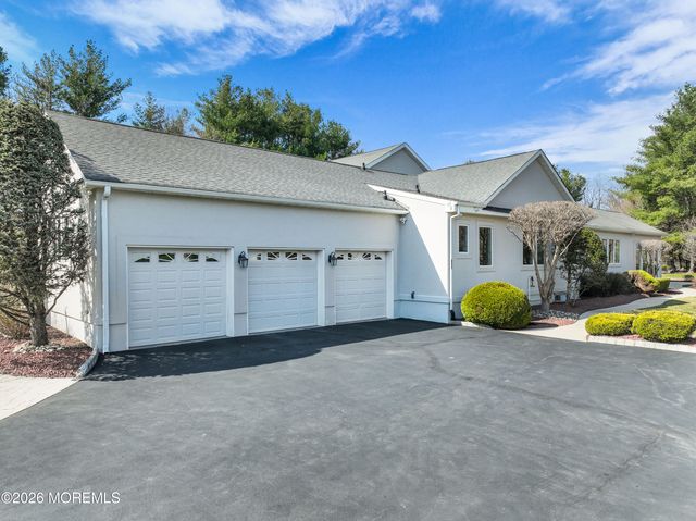 10 Old Cider Mill Road, Manalapan, NJ 07726