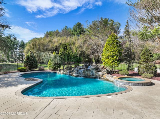 10 Old Cider Mill Road, Manalapan, NJ 07726