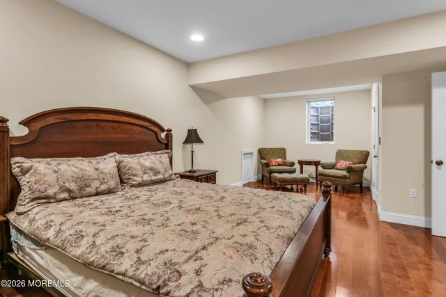 10 Old Cider Mill Road, Manalapan, NJ 07726