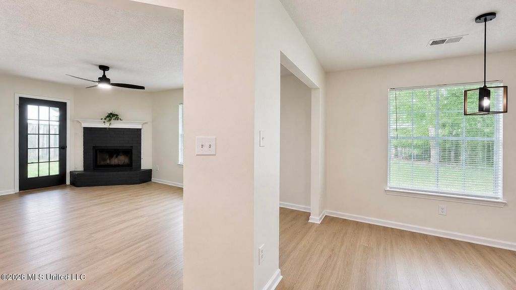 5635 Kentwood Drive, Horn Lake, MS 38637 — photo 4