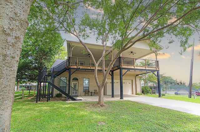259 Indian Falls Lane, Livingston, TX 77352