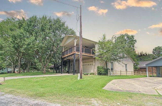 259 Indian Falls Lane, Livingston, TX 77352