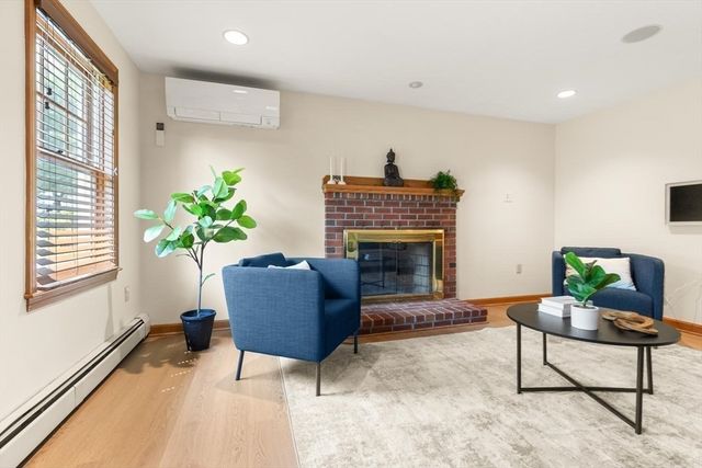 73 Sudbury, Ashland, MA 01721