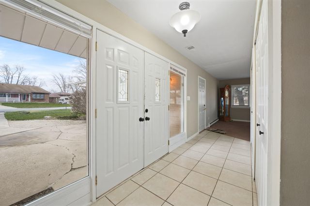 3339 Windy Hill Road, Crown Point, IN 46307