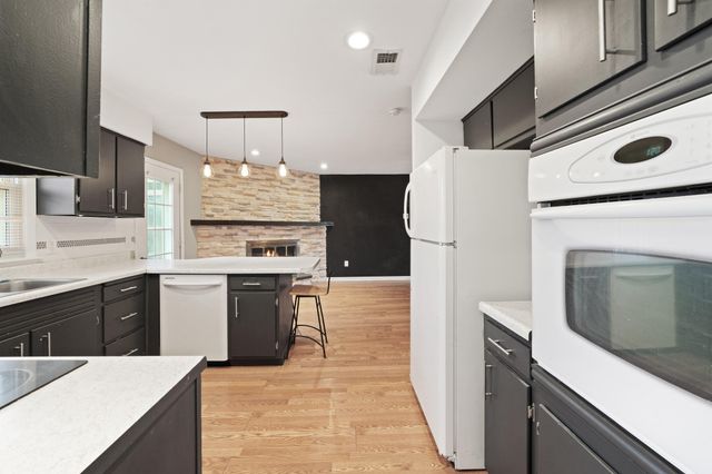 3339 Windy Hill Road, Crown Point, IN 46307