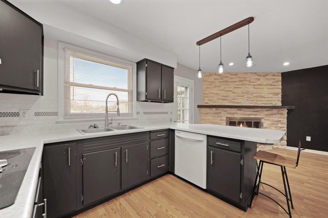 3339 Windy Hill Road, Crown Point, IN 46307