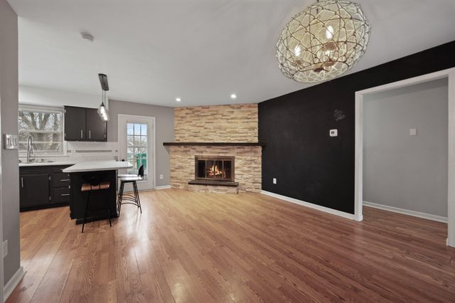 3339 Windy Hill Road, Crown Point, IN 46307