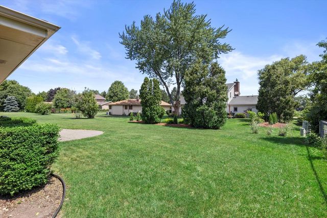 4440 S Rachel LANE, New Berlin, WI 53151
