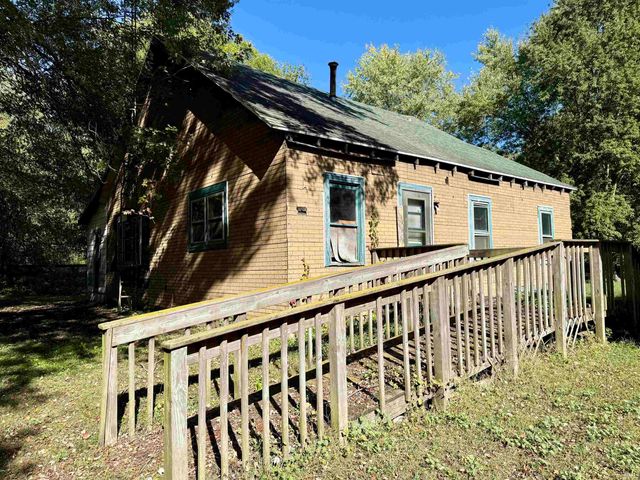 310 N Eighth Street, Pierceton, IN 46562