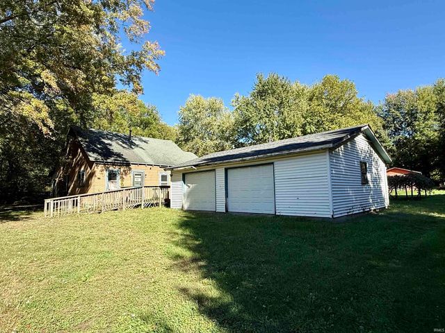 310 N Eighth Street, Pierceton, IN 46562