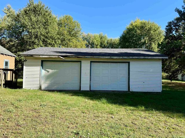 310 N Eighth Street, Pierceton, IN 46562