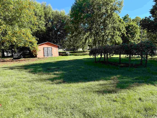 310 N Eighth Street, Pierceton, IN 46562