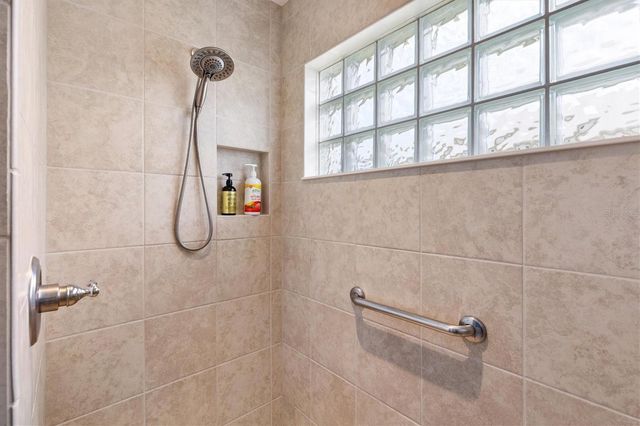 5852 ABNEY AVENUE, The Villages, FL 32163