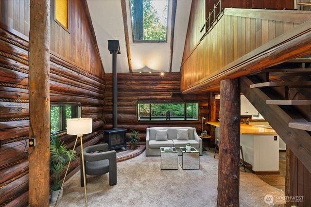 25525 SE Tiger Mountain Road, Issaquah, WA 98027