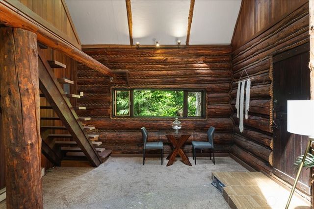 25525 SE Tiger Mountain Road, Issaquah, WA 98027
