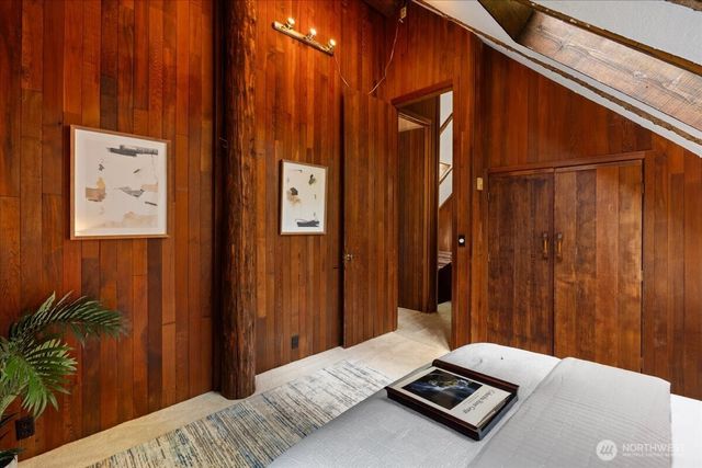 25525 SE Tiger Mountain Road, Issaquah, WA 98027