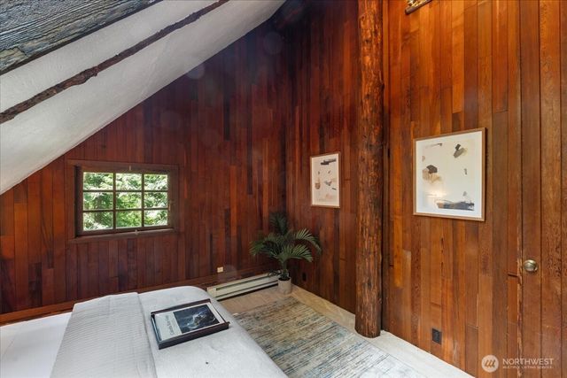 25525 SE Tiger Mountain Road, Issaquah, WA 98027