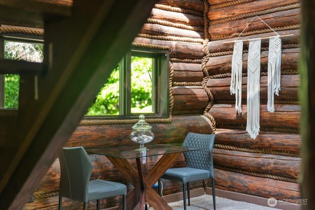 25525 SE Tiger Mountain Road, Issaquah, WA 98027