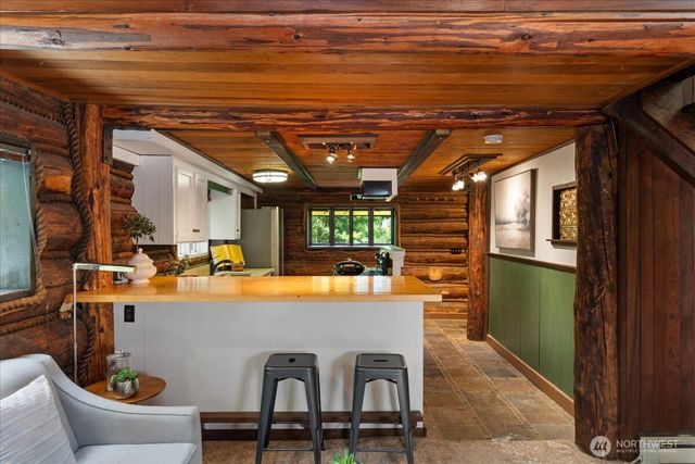 25525 SE Tiger Mountain Road, Issaquah, WA 98027