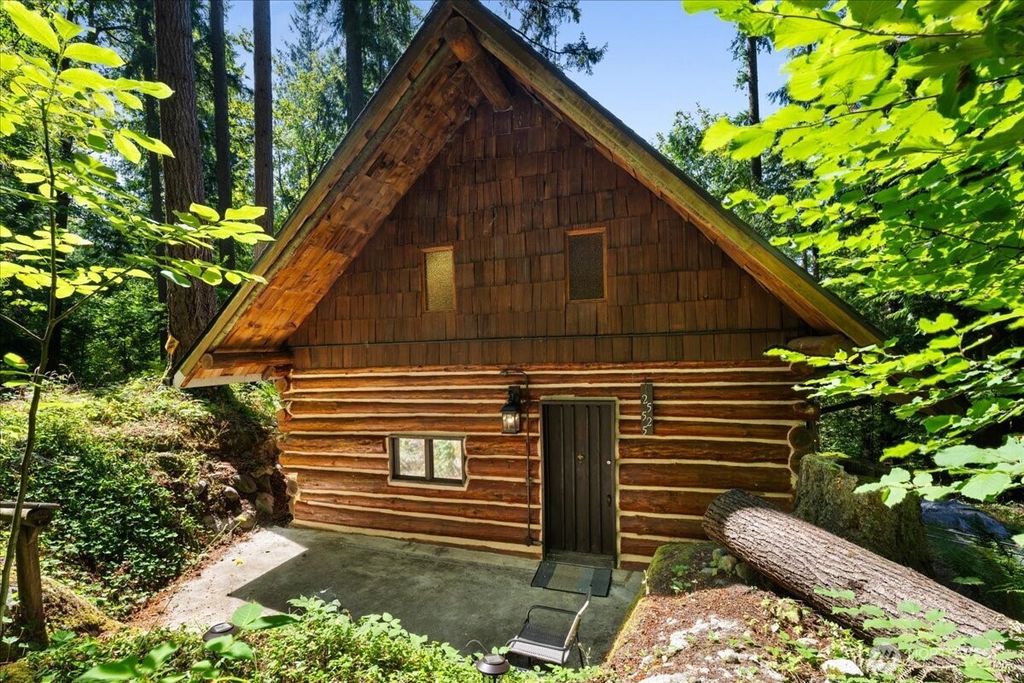 25525 SE Tiger Mountain Road, Issaquah, WA 98027