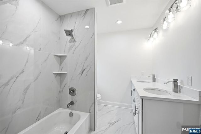 33 Eagles Nest Terrace, West Milford, NJ 07480