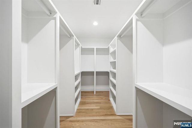 33 Eagles Nest Terrace, West Milford, NJ 07480