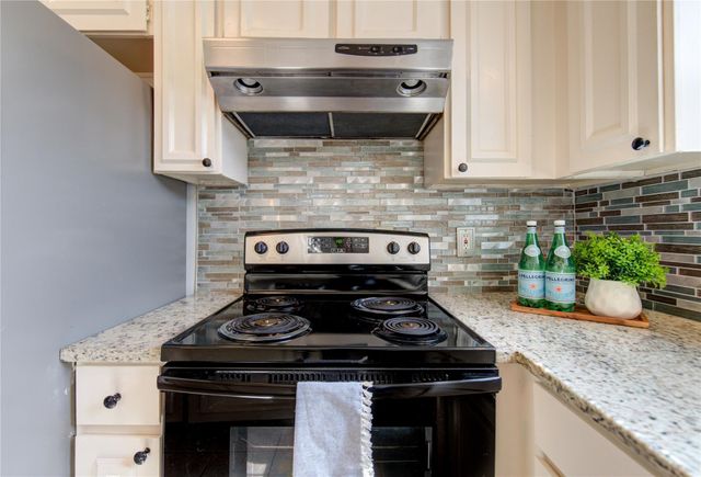 14633 Perthshire Road, Houston, TX 77079