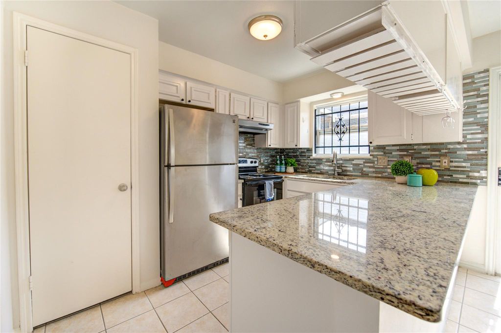 14633 Perthshire Road, Houston, TX 77079