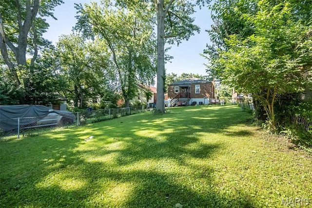 7025 Lena Avenue, St Louis, MO 63136