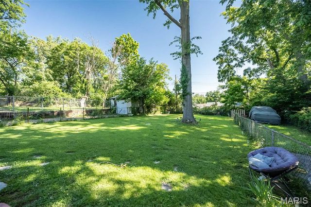 7025 Lena Avenue, St Louis, MO 63136